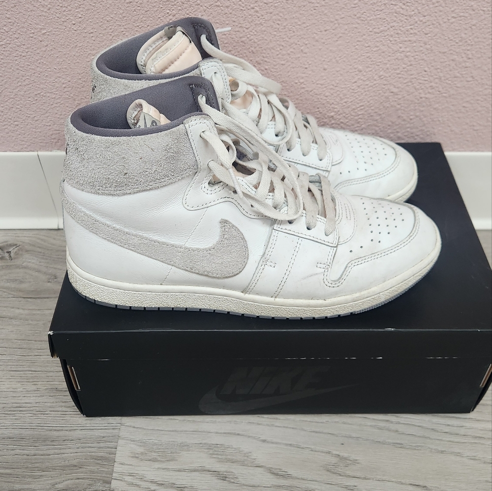 Nike Air Ship Tech Grey